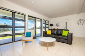 Burgess Beach 2 - linen not included, Forster
